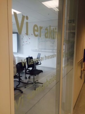 Vindu med verdier Omega
